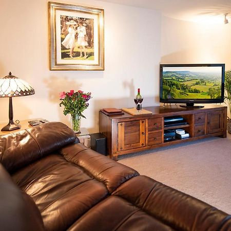 Oberon River View Apartment Bourton-on-the-Water Exterior foto